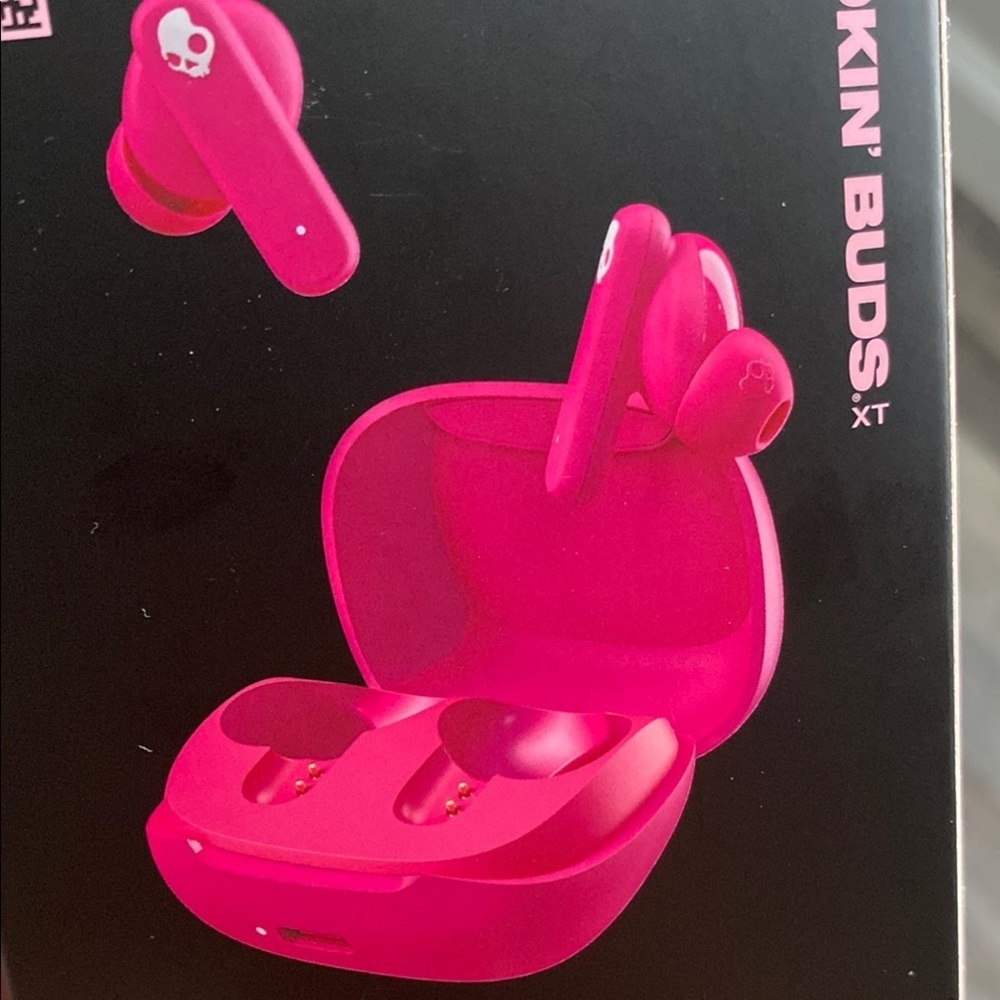 Skullcandy Pink Audio Accessories - Picture 7 of 8